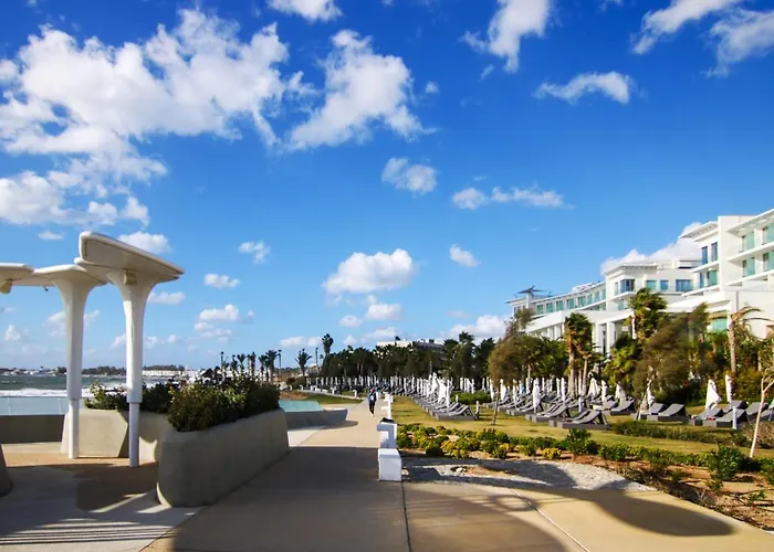 Phaedrus Living Seaview Luxury Flat Limnaria 153